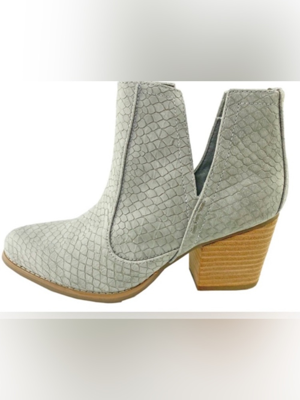 Not Rated Gray Textured Ankle Boots - Size 8.5